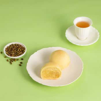 里仁綠豆沙小月餅