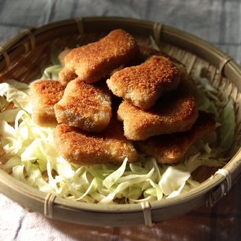 里仁素食麥克G塊