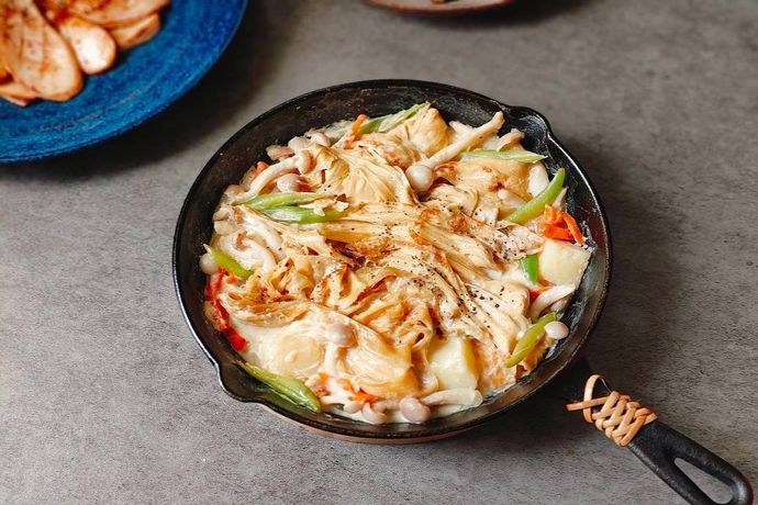 鹽麴豆乳豆皮燉菜