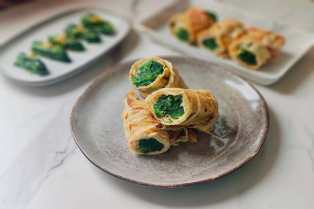 豆皮菠菜捲