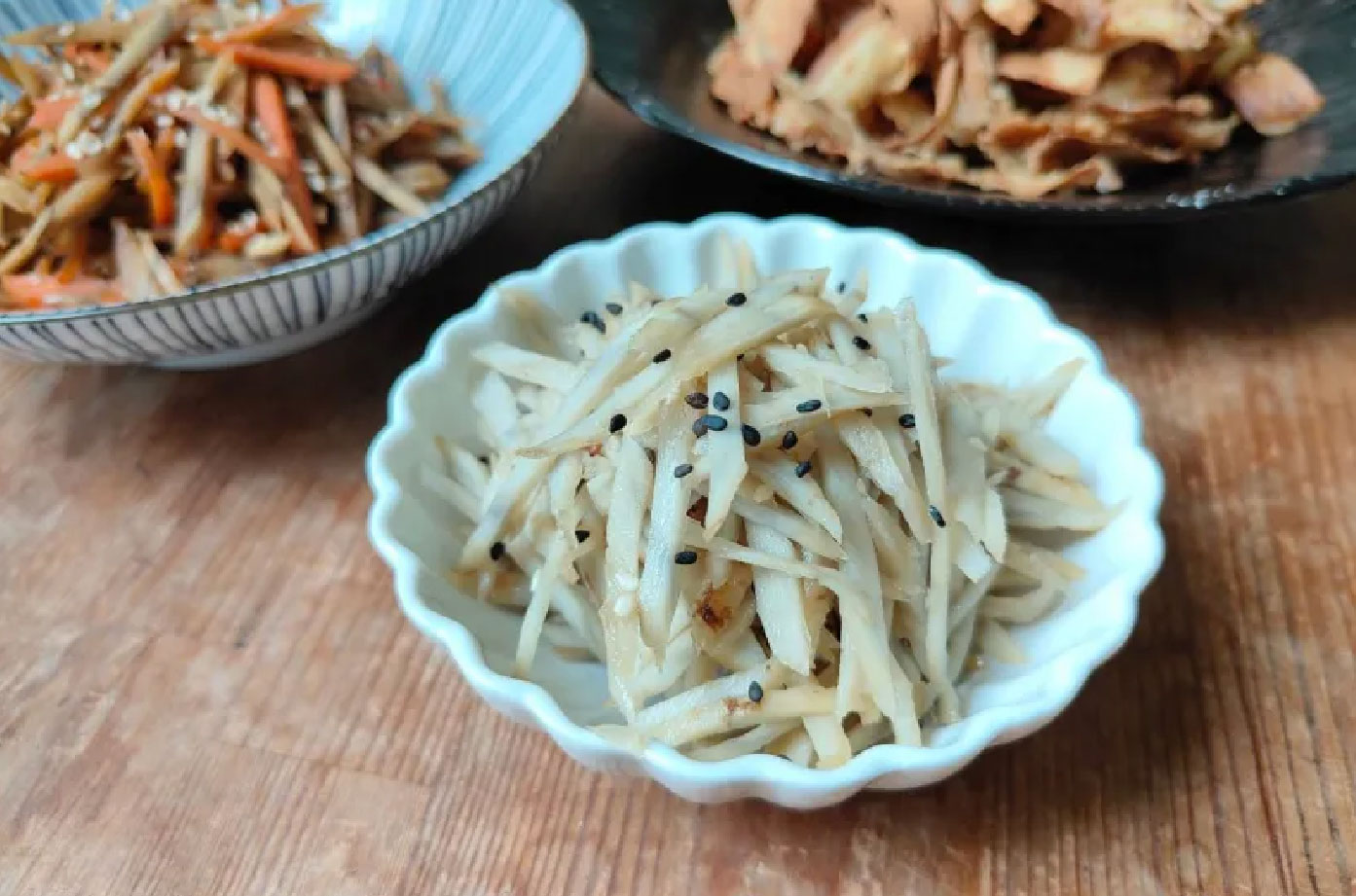 涼拌牛蒡