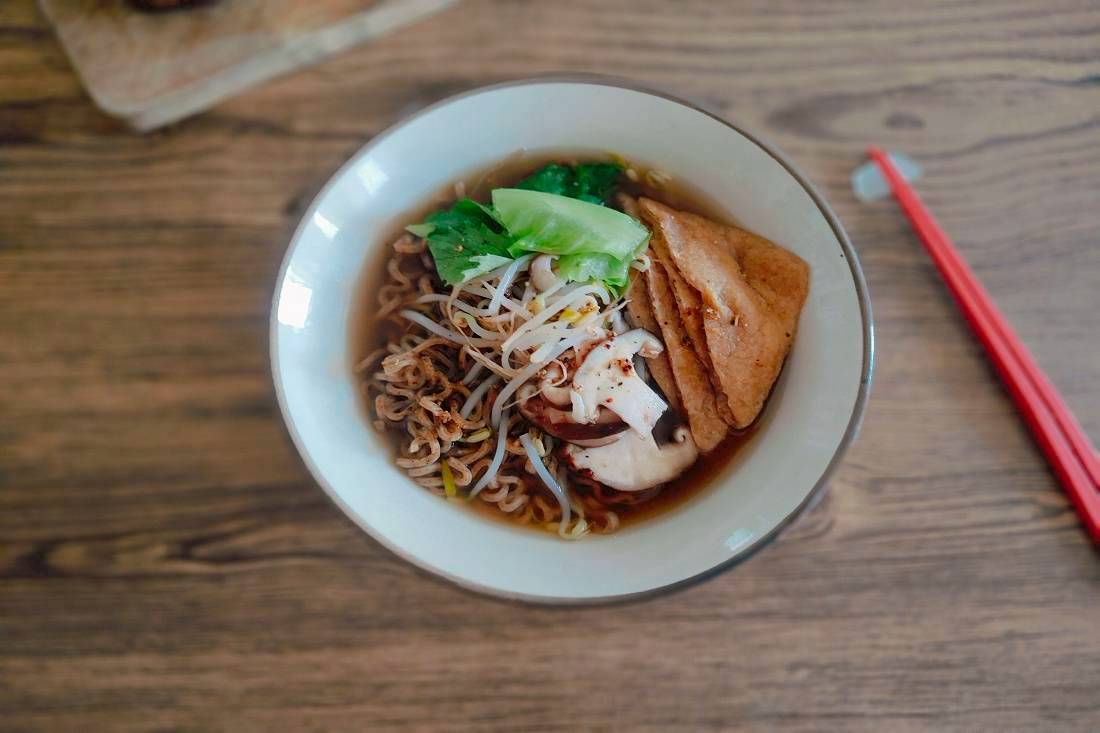 滴積精香菇豆皮湯麵