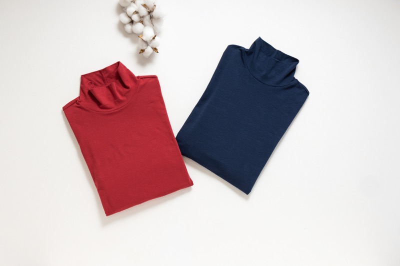 男保暖半高領衫|半高領包覆頸部,蓄熱保溫效果更佳