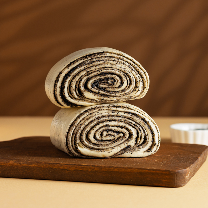 里仁千層芝麻包