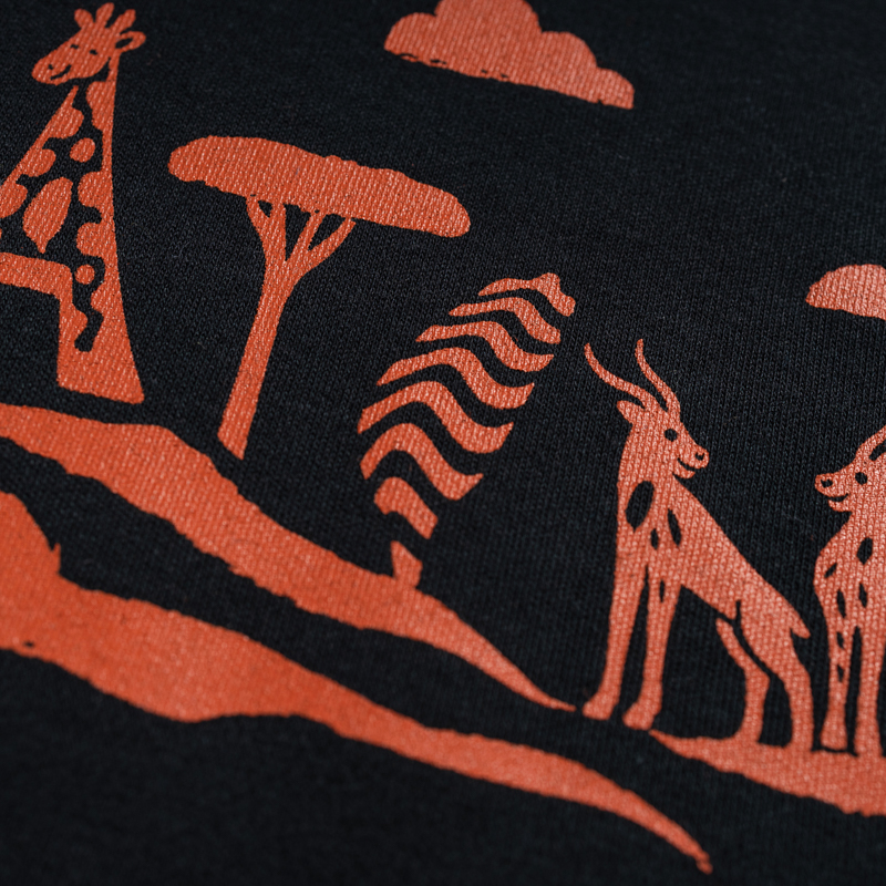 Organic圓短T恤-草原同樂(黑色)