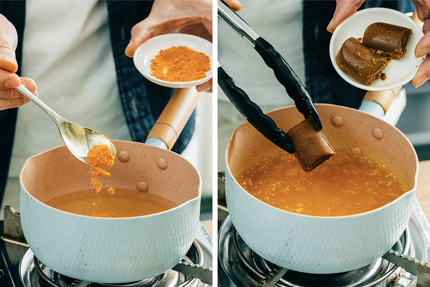 倒入水、薑黃粉，開火煮滾後放入咖哩塊、淺漬醋，將咖哩塊煮融後放入櫛瓜、玉米筍、水餃，加蓋以小火悶煮4~5分鐘後打開蓋子，放上小番茄即可享用