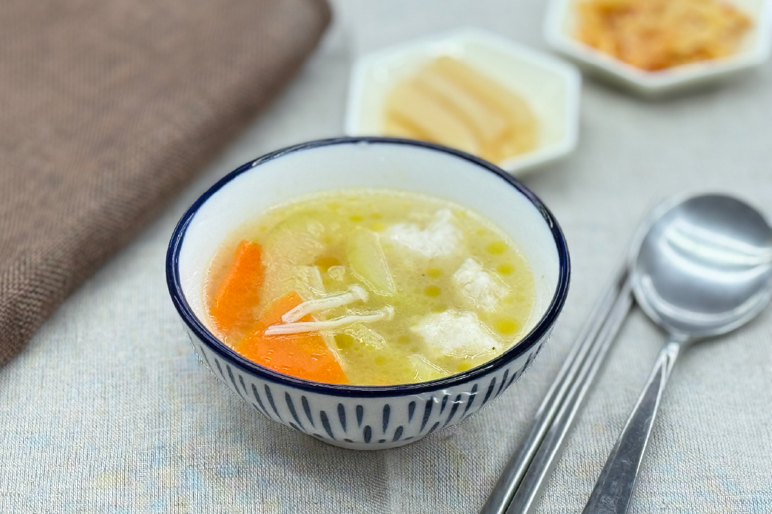 大黃瓜植物海鮮丸子湯