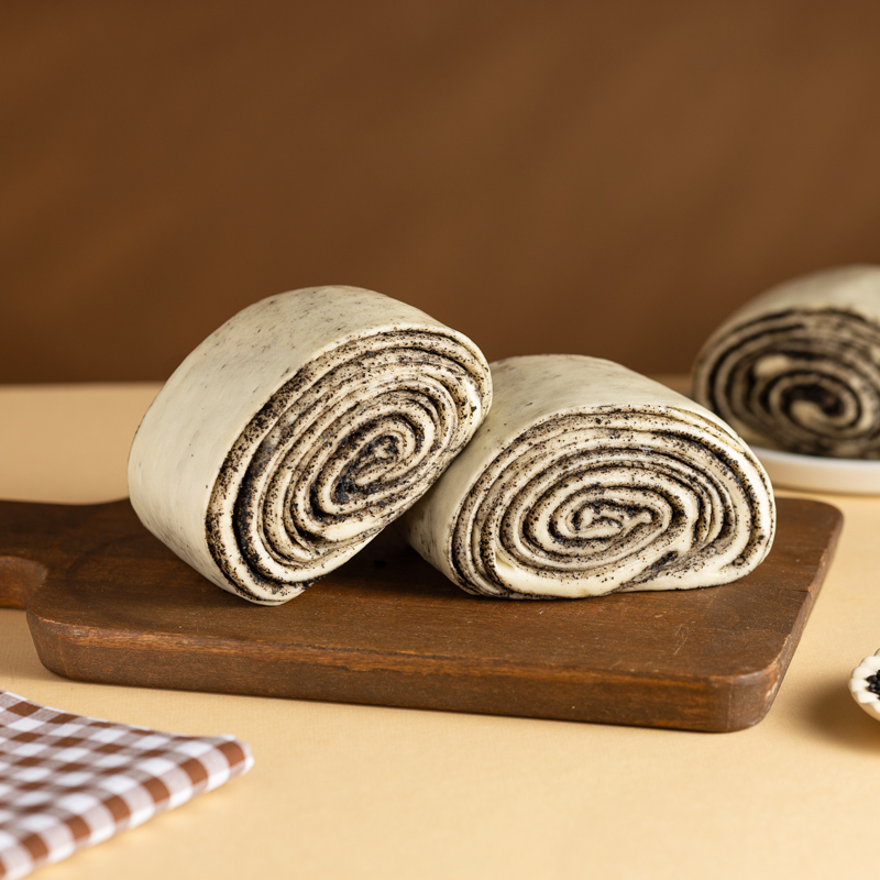 里仁千層芝麻包